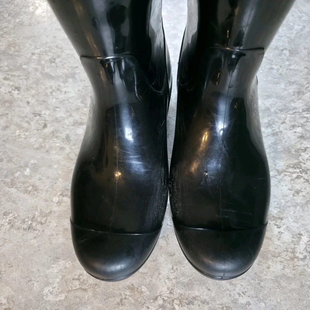 UGG Shaye Rain Boots Size 7 Shiny Black Tall‎ Waterproof Lined